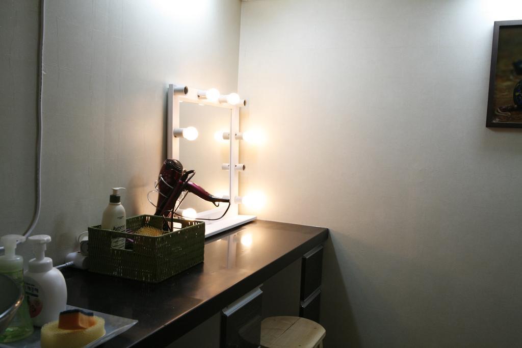 Birdsnest Hostel Hongdae Foreigner only Seoul Rom bilde